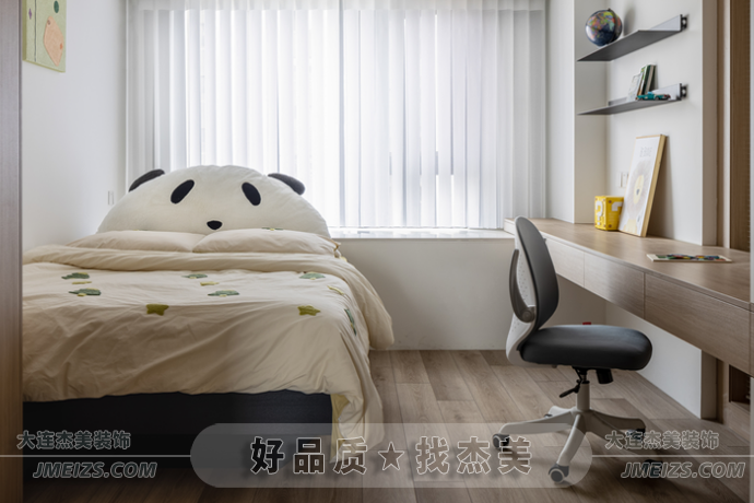 大連裝修潮流趨勢(shì)之現(xiàn)代簡(jiǎn)約案例賞析典雅素凈溫潤空間13.png