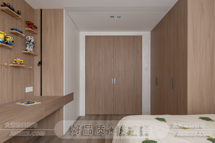 大連裝修潮流趨勢(shì)之現(xiàn)代簡(jiǎn)約案例賞析典雅素凈溫潤空間16.png